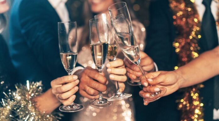 Staff urged not to make 1 mistake at work Christmas party by HR expert