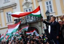 En Hongrie, Péter Magyar s’entoure de candidats néophytes dans l’espoir de succéder à Viktor Orban