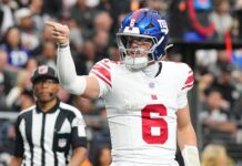Giants’ Jaxson Dart scores twice to help snap nine-game losing streak