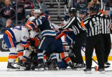 NHL news: Mayhem takes over Blue Jackets-Islanders game