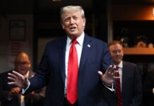 Trump backs Roger Clemens on eve of latest Baseball Hall of Fame vote