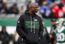 NFL news: Ex-Jets GM expresses confidence in Aaron Glen despite available coaches