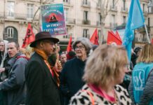 le Sénat ferme la porte à un statut de fonctionnaire pour les AESH