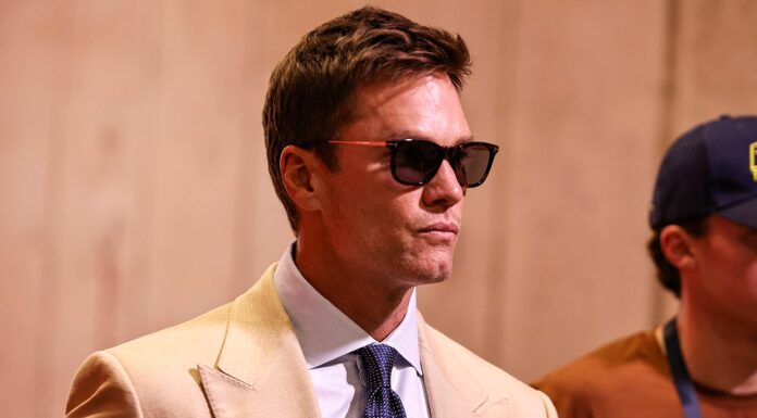 Tom Brady stays neutral on Patriots’ Super Bowl run as Raiders owner