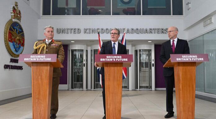 Donald Trump qualifie de « stupide » l’accord de cession des îles Chagos par le Royaume-Uni