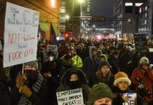 à Minneapolis, une manifestation pour demander le départ de l’ICE après la mort de Renee Good