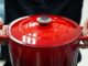 Burnt cooking pots will sparkle like new if you clean them with two simple ingredients
