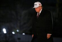 Donald Trump annonce des droits de douane de 25 % supplémentaires pour tout pays commerçant avec l’Iran