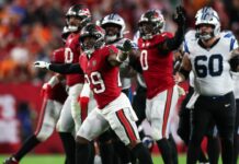 Buccaneers beat Panthers 16-14; NFC South title hinges on Saints-Falcons