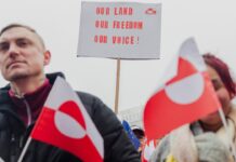 à Copenhague, des milliers de manifestants affichent leur soutien