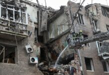 les frappes russes de la nuit démontrent que Vladimir Poutine « ne veut pas la paix », estime la cheffe de la diplomatie de l’UE