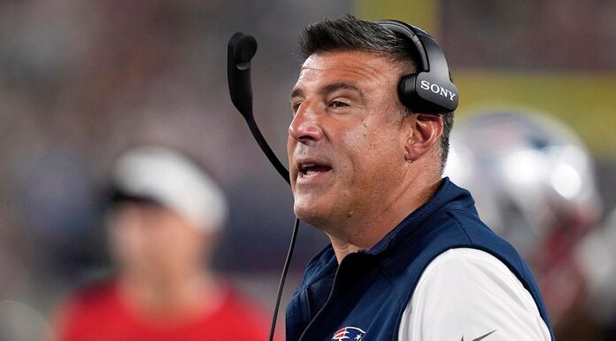 Patriots coach Mike Vrabel addresses team’s mounting legal woes