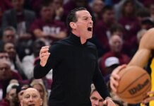 Kenny Atkinson fined $50,000 for contact with NBA official
