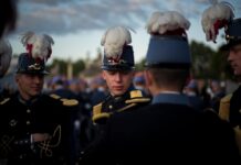 La Cour des comptes étrille la gestion des lycées militaires et la persistance en leur sein de comportements « sexistes » et « racistes »