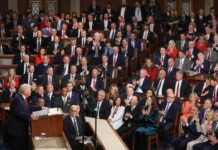 Donald Trump dessine, devant le Congrès, une Amérique qui n’en finirait pas de « gagner »