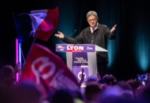 à Lyon, Jean-Luc Mélenchon dénonce un « traquenard » de l’ultradroite et confirme son soutien à la Jeune Garde