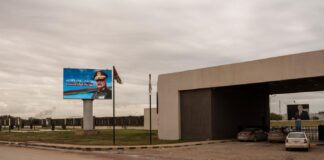 En Libye, quinze ans après la chute de Kadhafi, l’essor du modèle autoritaire du maréchal Haftar