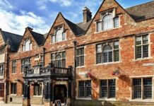 Historic hotel closes down after more than 300 years