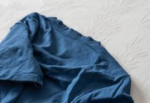 Remove wrinkles from clothes by adding 1 natural item to the dryer