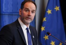 Russia not negotiating in good will, Polish minister says