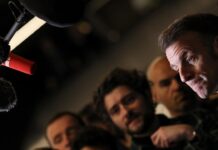 « C’est bien d’avoir des pouvoirs et des contre-pouvoirs dans des démocraties », dit Emmanuel Macron, après la décision de la Cour suprême