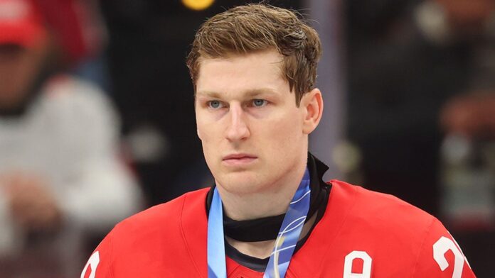 nathan-mackinnon-canada-1.jpg