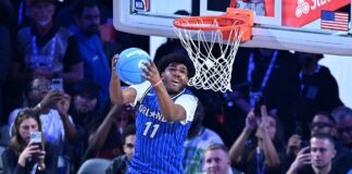 Magic’s Jase Richardson falls on dunk attempt