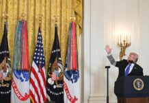 L’idée d’une guerre contre l’Iran inspirée à Donald Trump par Israël bouleverse le monde MAGA