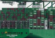 un juge ordonne à l’administration Trump d’arrêter de collecter les taxes annulées