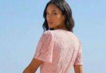 ‘I found flattering Roman dress shoppers say hides arms and stomach’